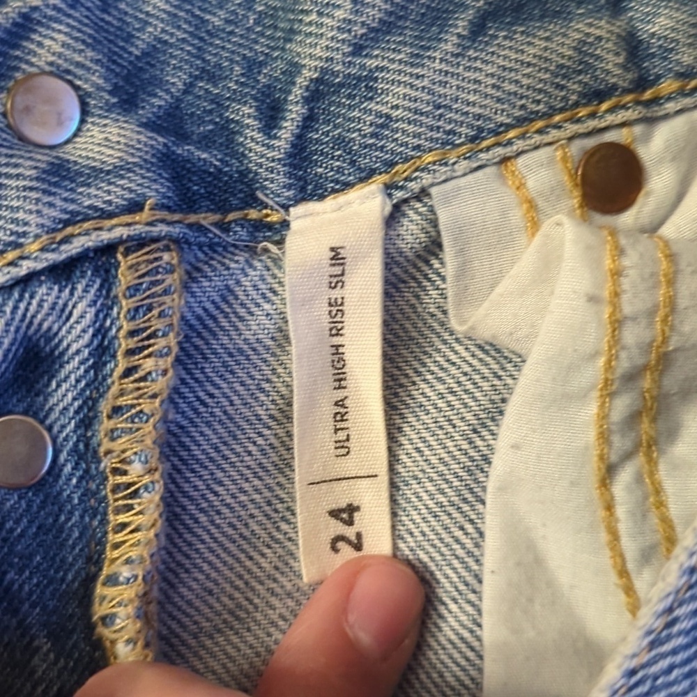PacSun Ultra High Rise Slim Button Fly Light Wash Denim Jeans Size 24 - Picture 8 of 10